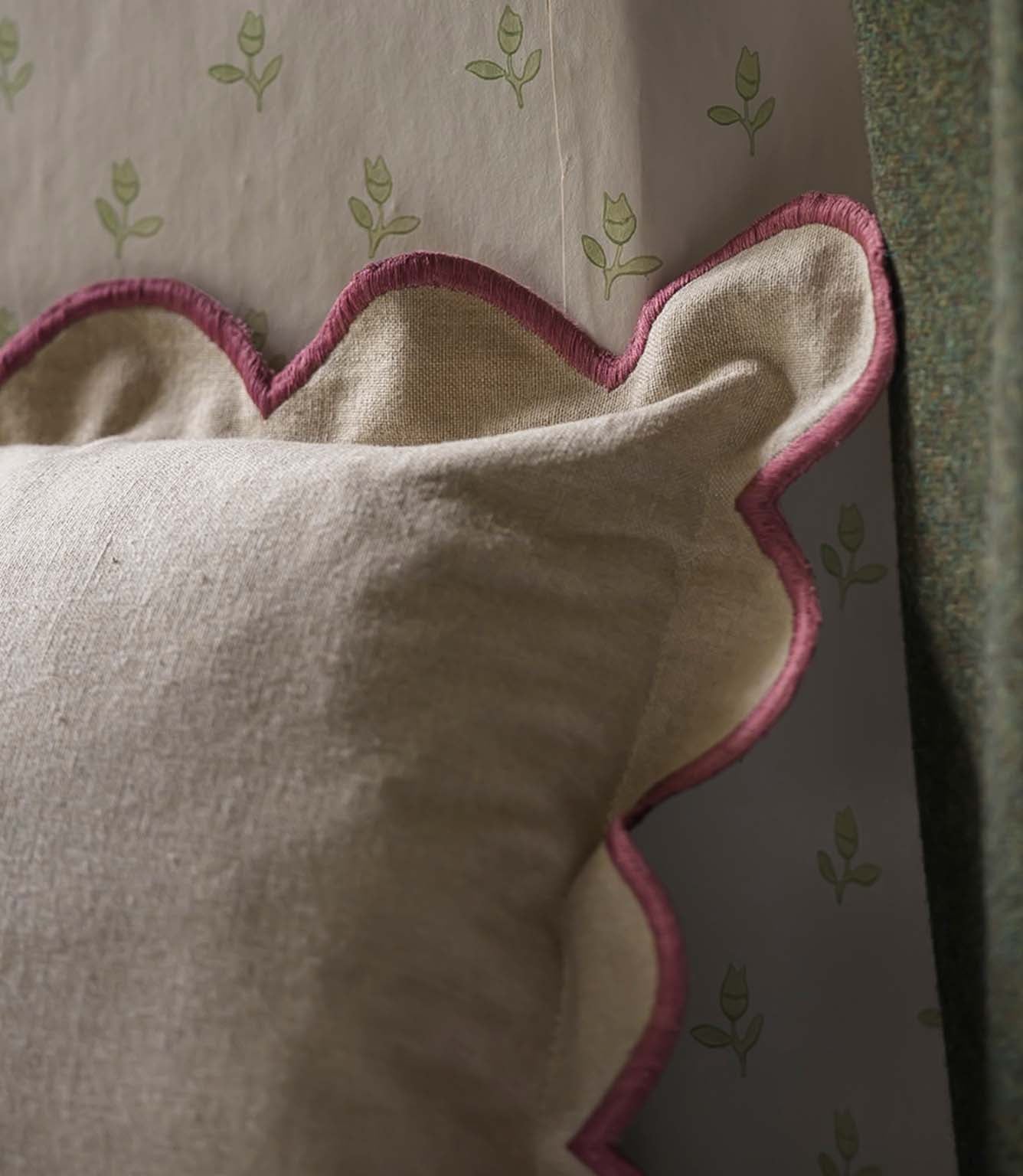 Scallop Cushion Pomegranate