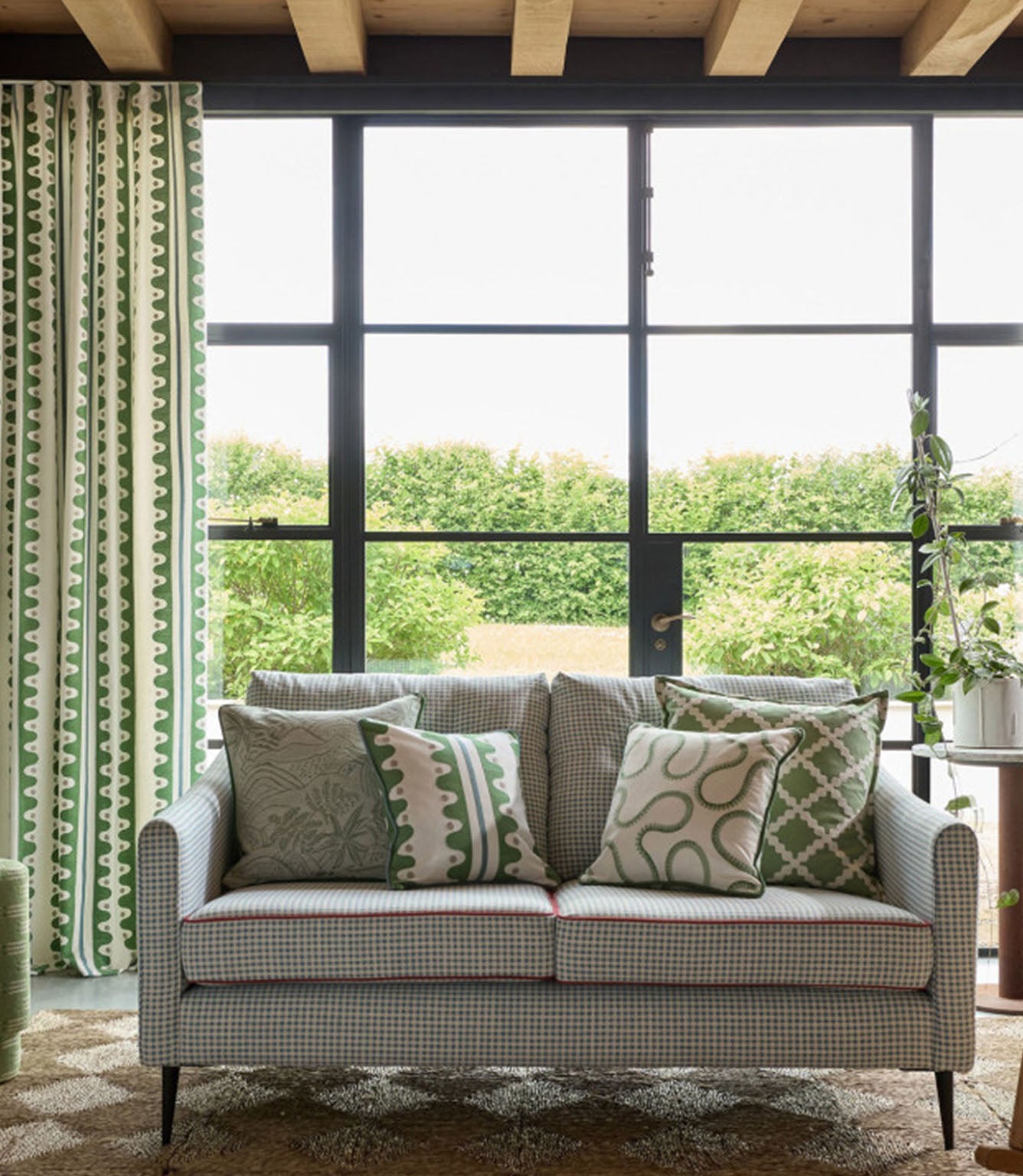 Swithland Embroidery Fabric / Pine