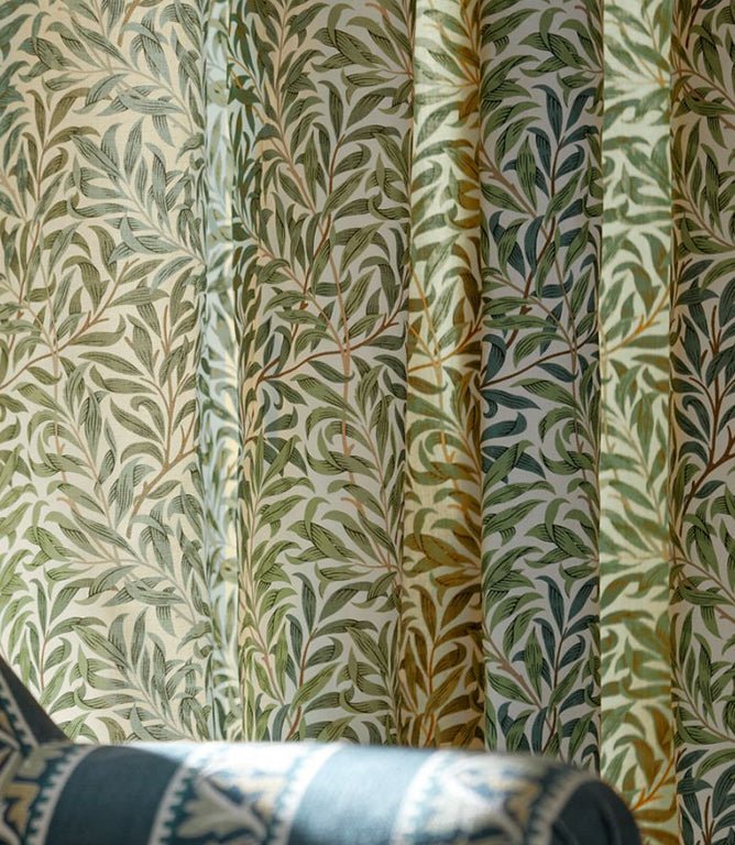 Willow Bough Minor Fabric / Russet - Just Fabrics