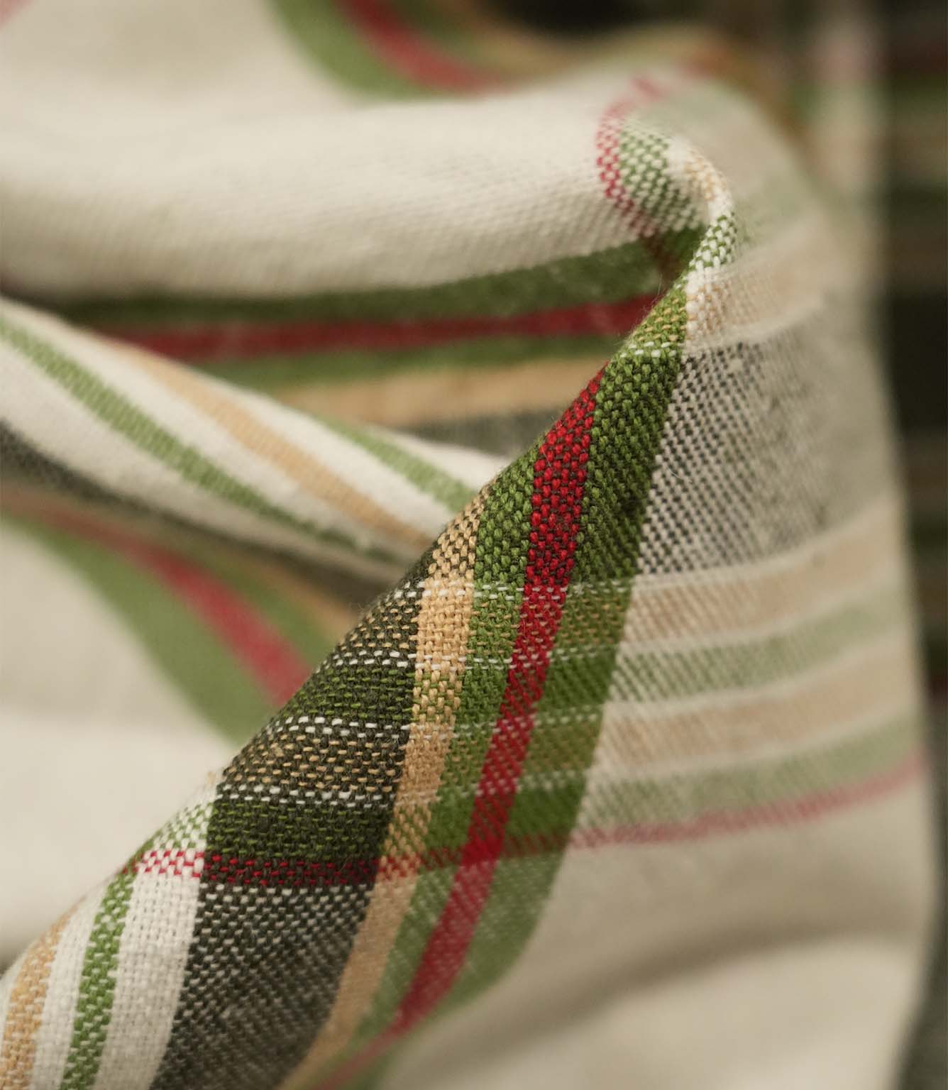 Highland Tartan Fabric / Ivory / Green