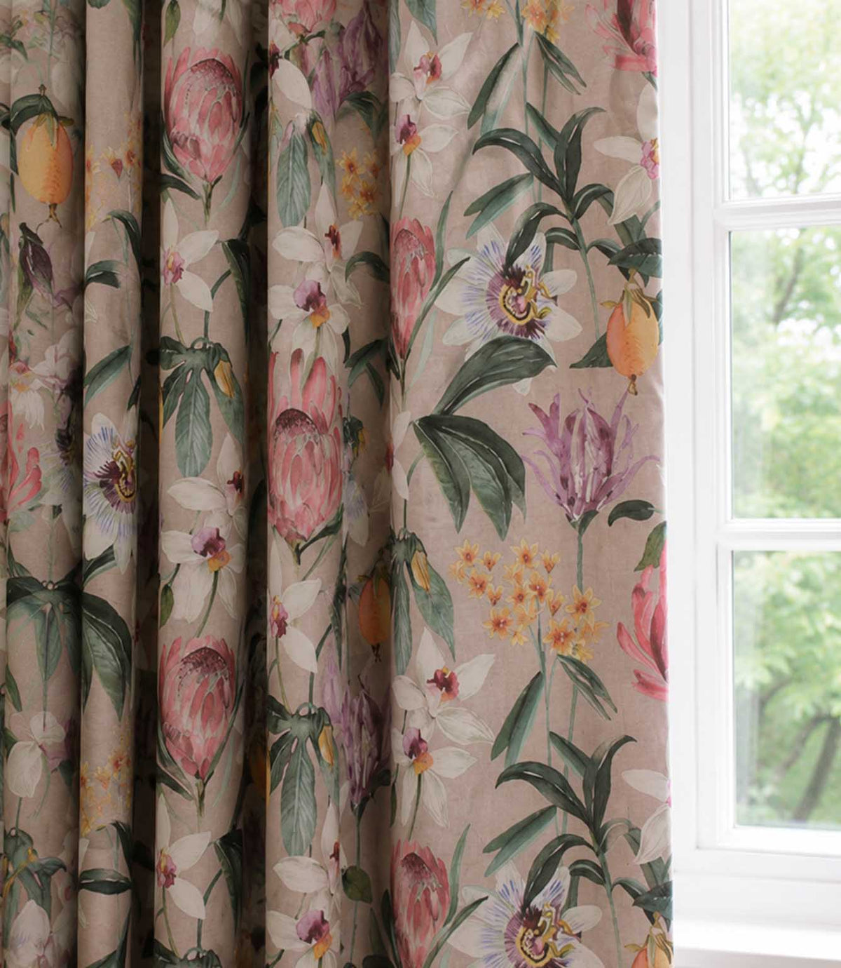 Leyburn Fabric / Blush