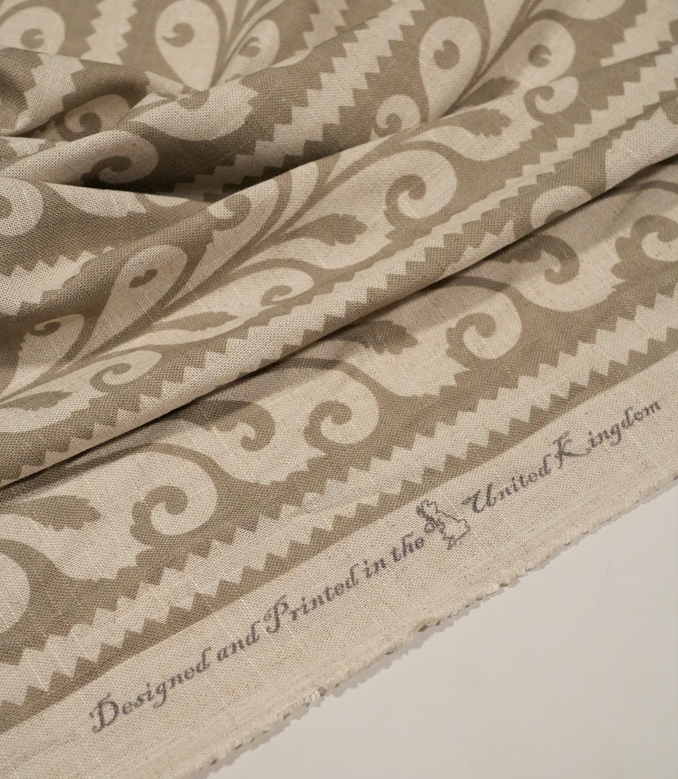 Walled Garden Fabric / Taupe Linen