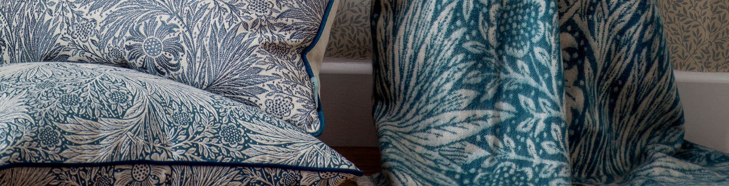 Floral Throws - Just Fabrics