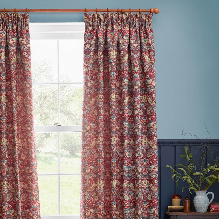 Strawberry Thief Jacquard Berry Pencil Pleat Curtains - Just Fabrics