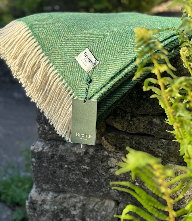 Herringbone Grass Green Throw - Just Fabrics