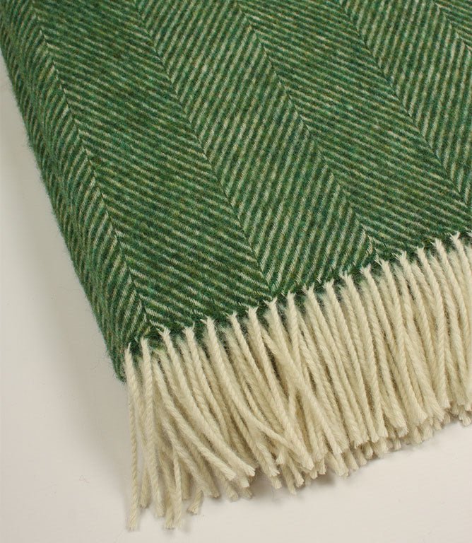 Herringbone Grass Green Throw - Just Fabrics