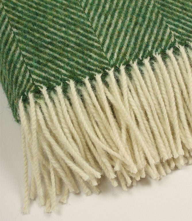 Herringbone Grass Green Throw - Just Fabrics