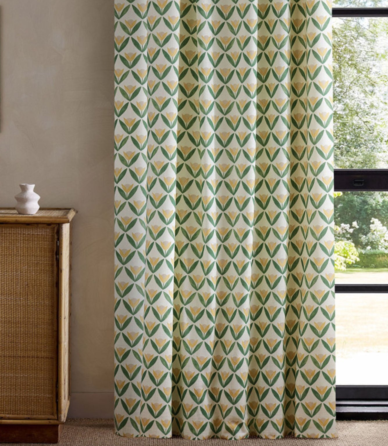 Tulip Trellis Print Fabric / Honey