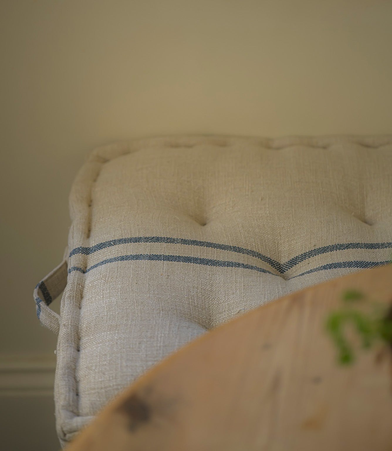 Timeless Linen Carry Seat Blue