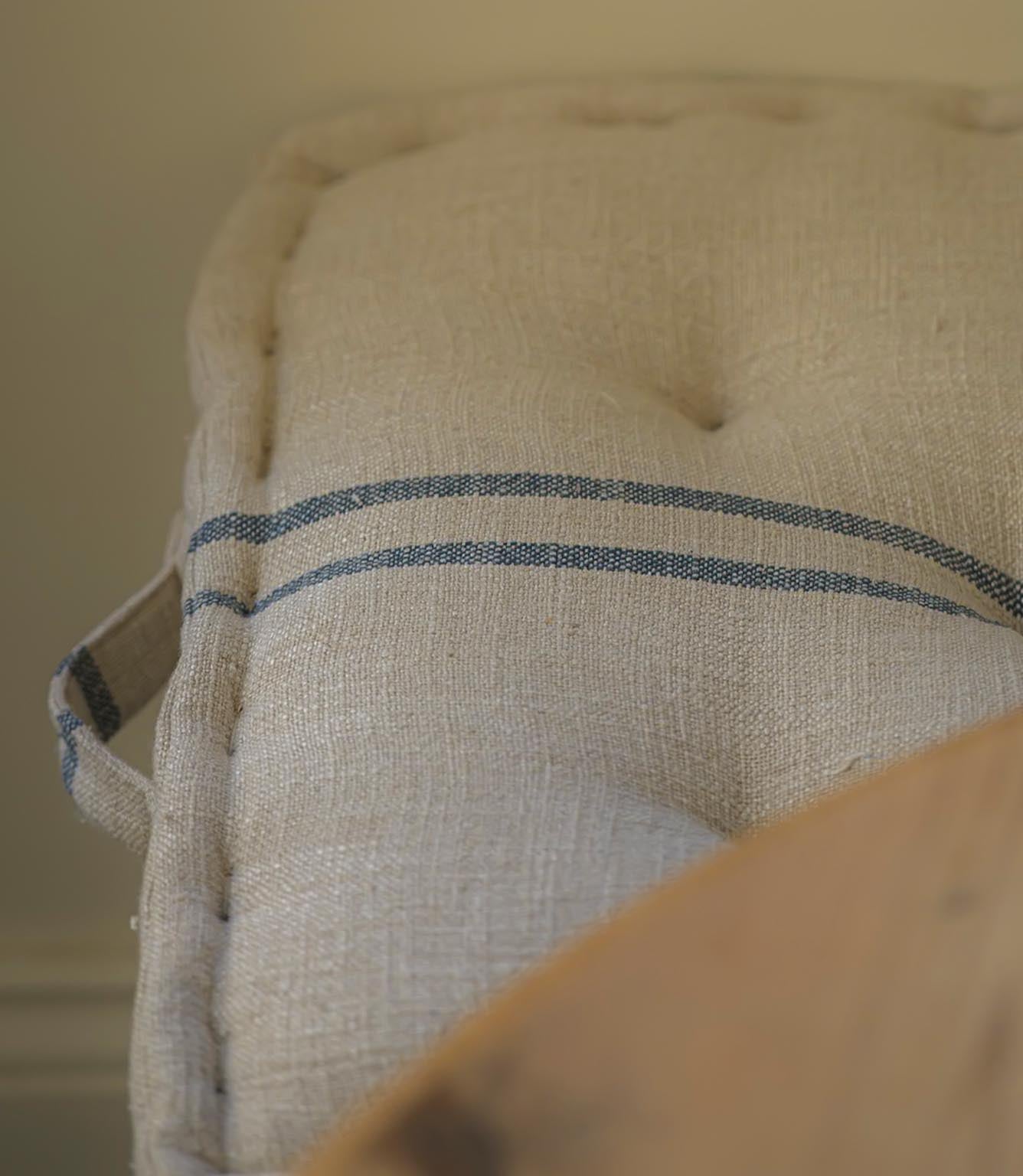 Timeless Linen Carry Seat Blue