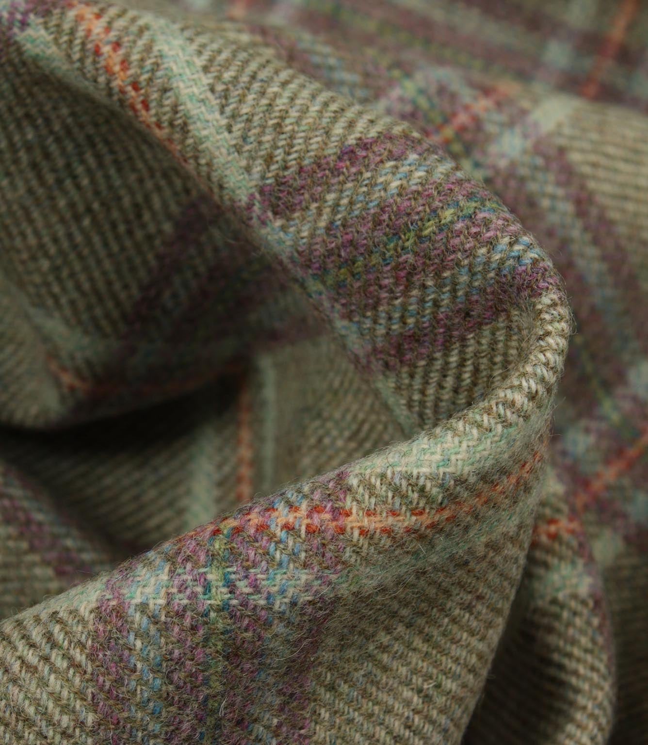 Newton Wool Fabric / Plum