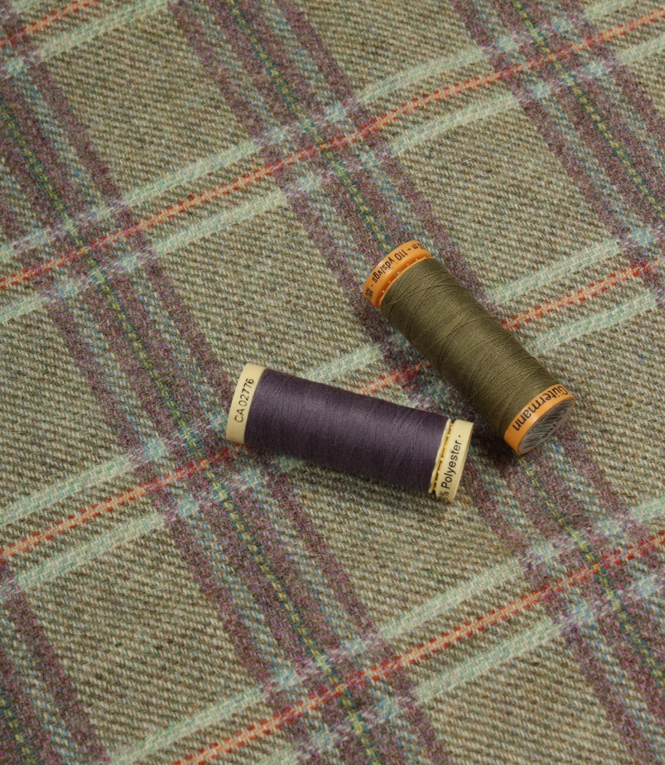 Newton Wool Fabric / Plum