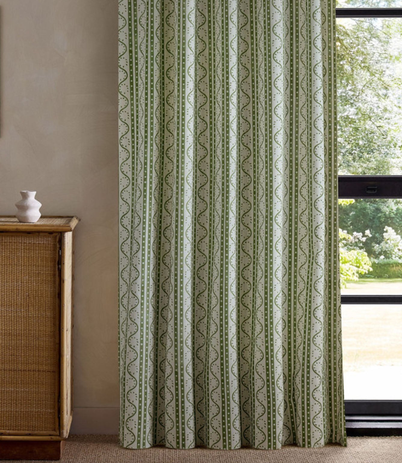 Split Pea Print Fabric / Pine