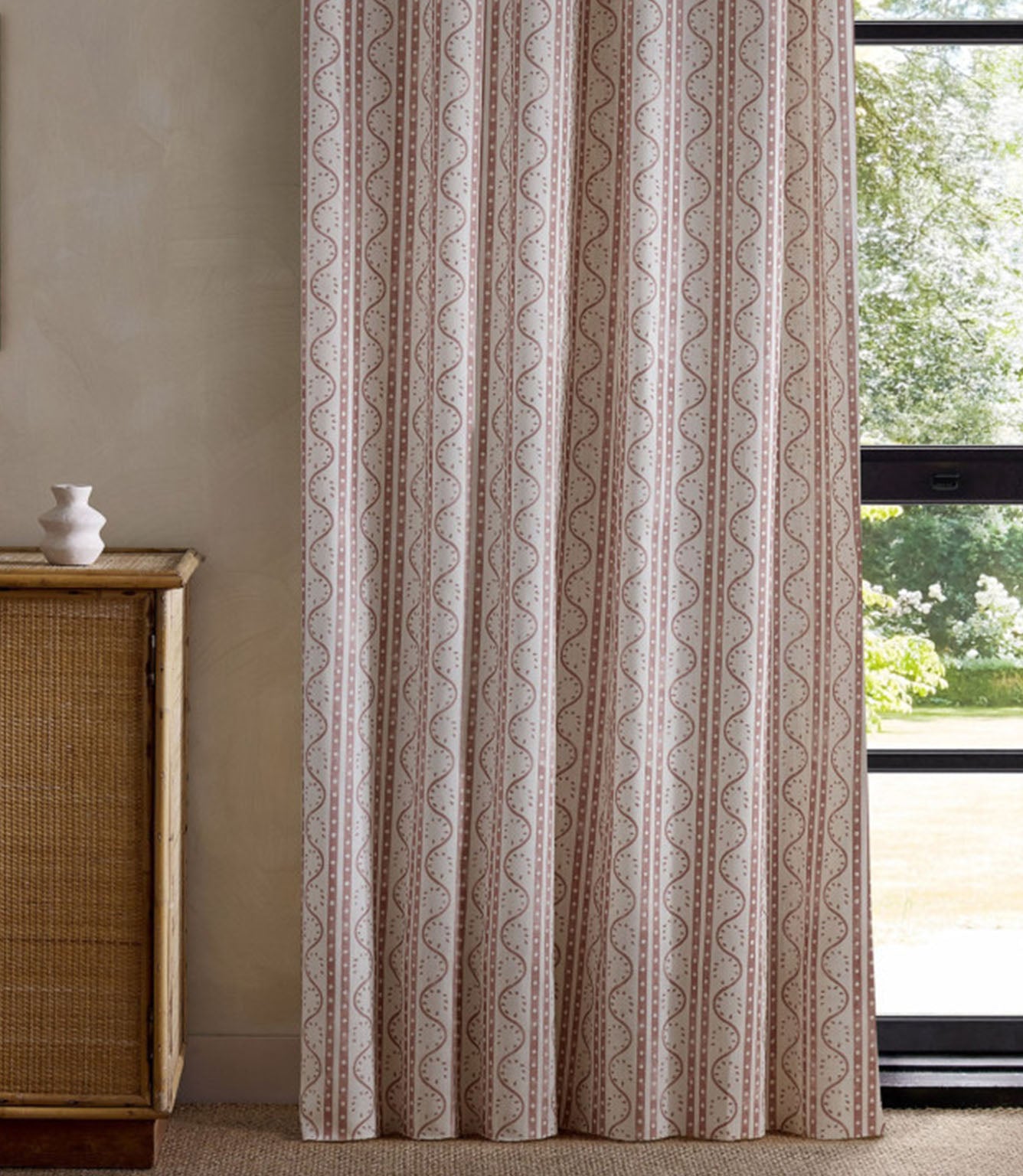 Split Pea Print Fabric / Dusk Pink