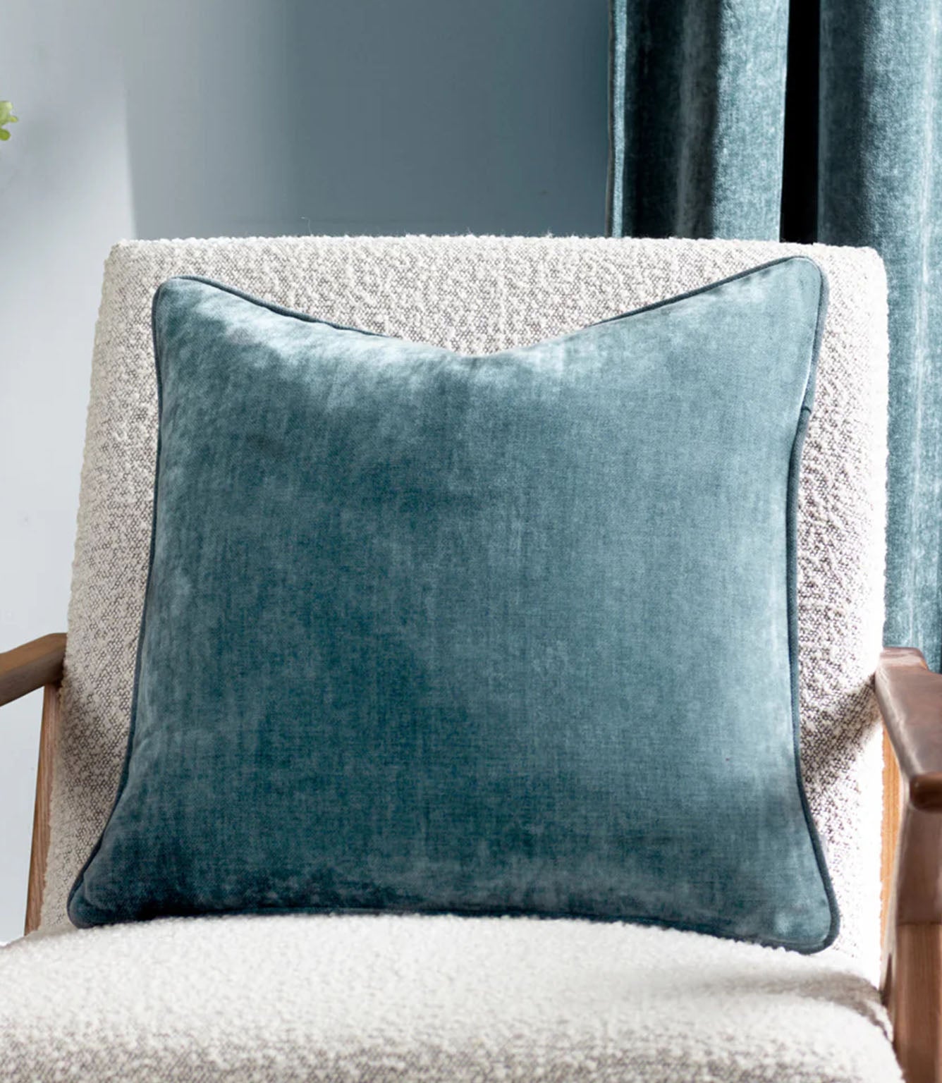 Heavy Chenille Fabric / Marine