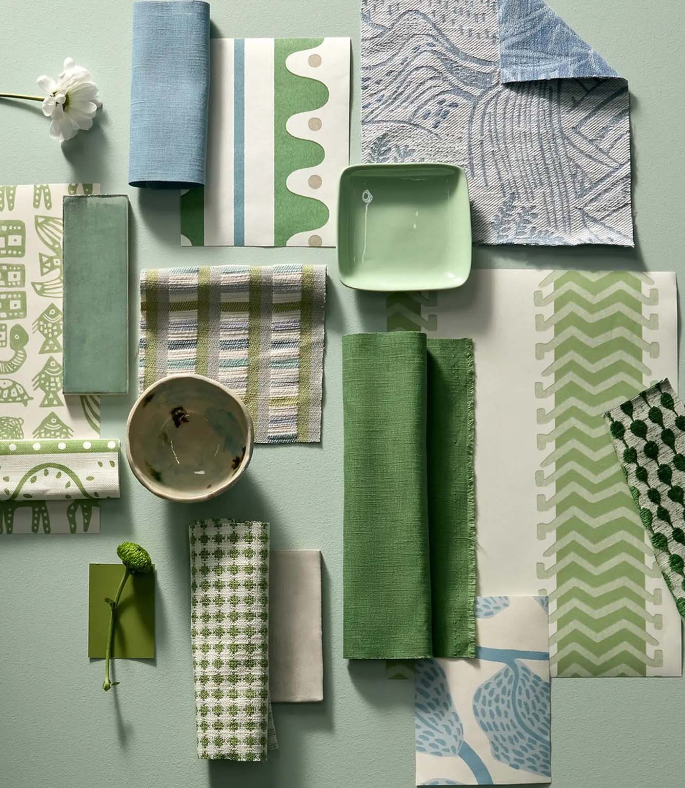 Oakham Embroidery Fabric / Forest