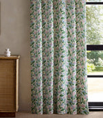 Dancing Daisies Print Fabric / Lilac