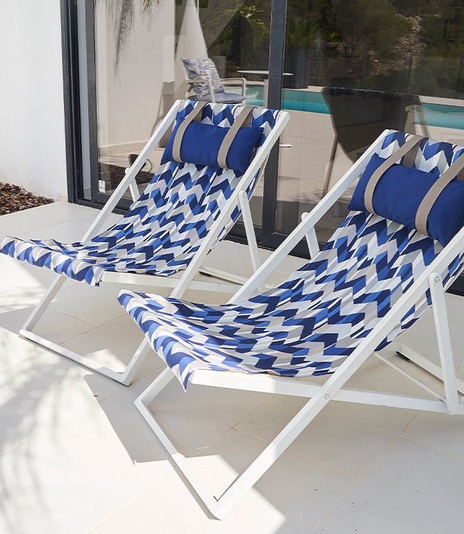 Zig Zag Outdoor Fabric / Indigo - Just Fabrics