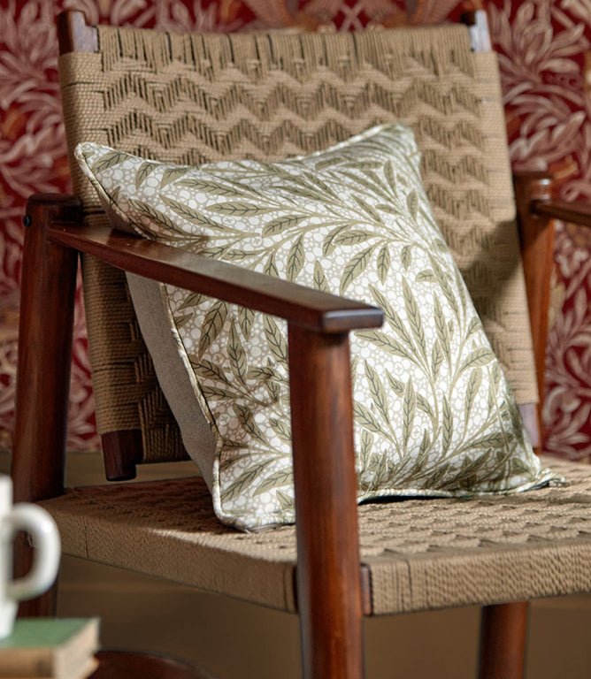 Emery's Willow Fabric / Leaf Green - Just Fabrics