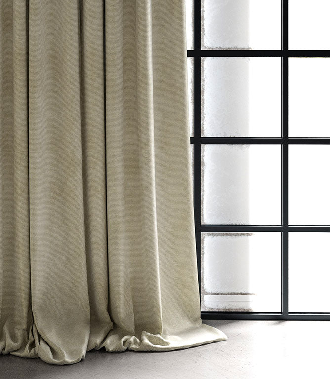 Chilham Fabric / Nougat - Just Fabrics