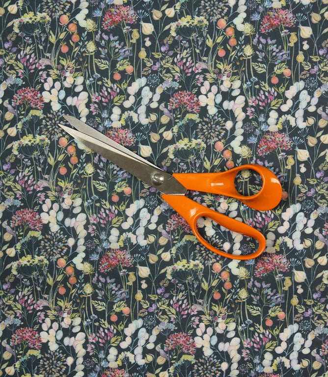 Hedgerow Lomond Fabric / Navy - Just Fabrics