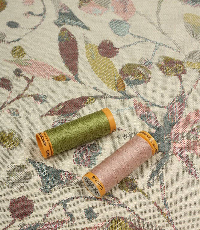 Mercia Fabric / Blush - Just Fabrics