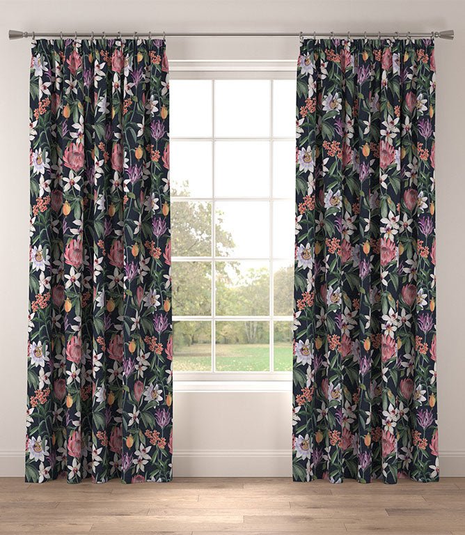 Leyburn Fabric / Navy - Just Fabrics