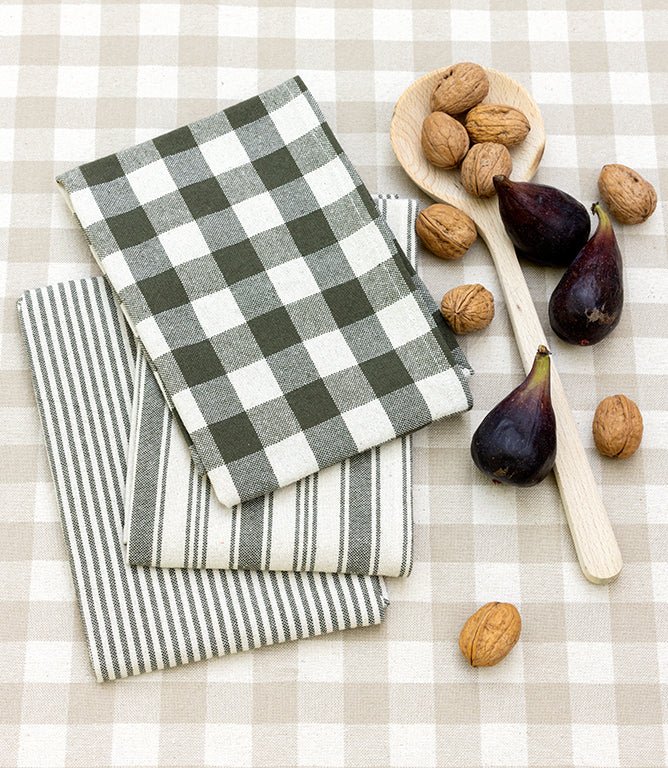 Aldsworth Ticking Fabric / Noir - Just Fabrics