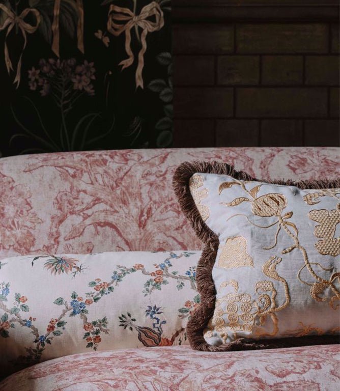 Mydsommer Pickings Fabric / Conch / Madder - Just Fabrics