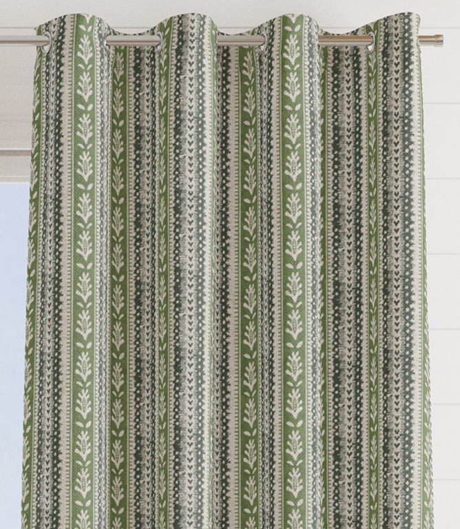 Briar Field Fabric / Sage - Just Fabrics