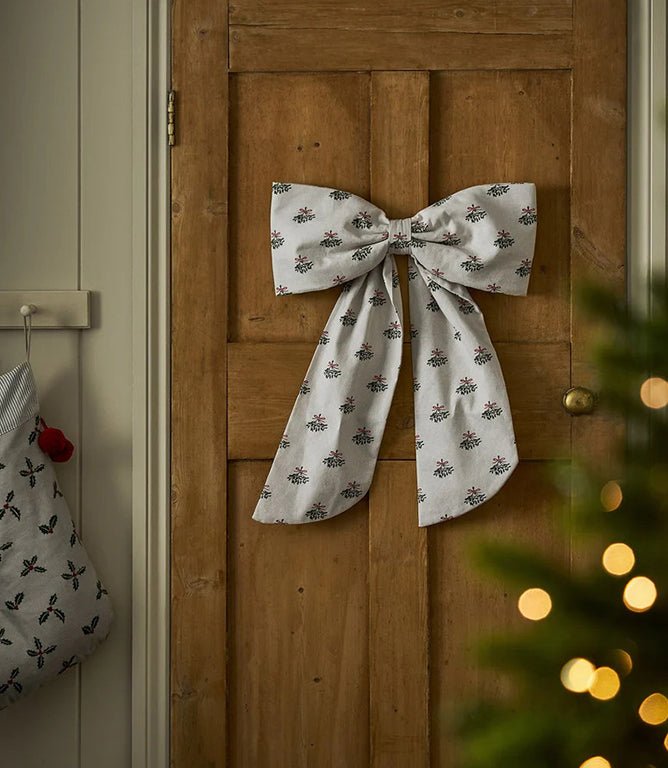 Contemporary - Mistletoe