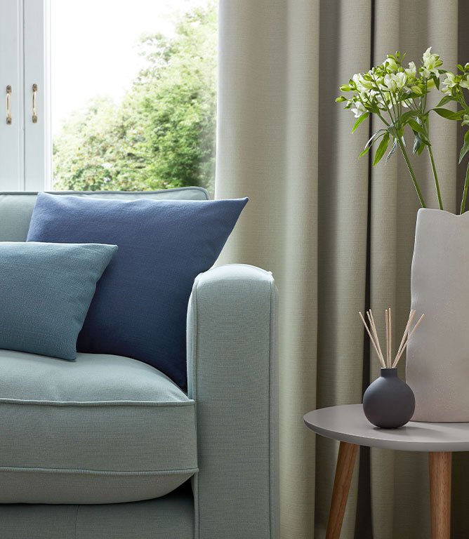 Northleach Fabric / White - Just Fabrics