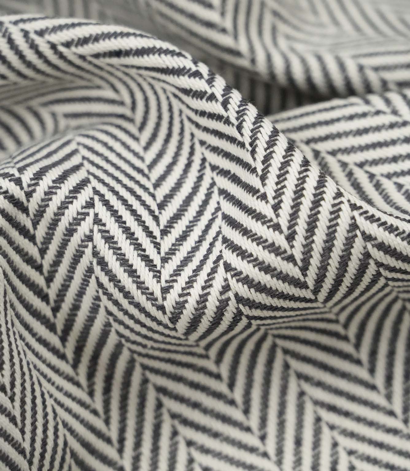 Bampton Fabric /  Grey