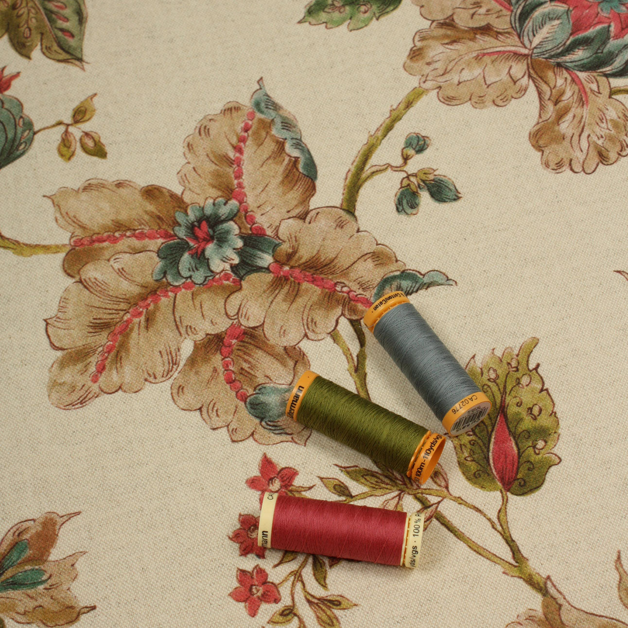 Camberly Fabric / Dusky Rose / Cream