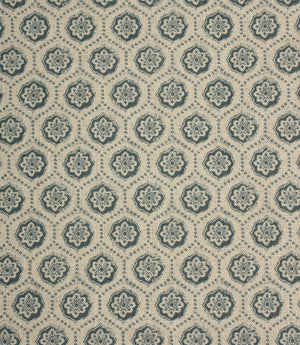 Cotswold Clover Fabric / Indigo