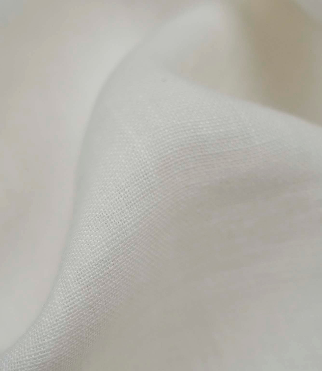 Evenlode Linen Fabric / White