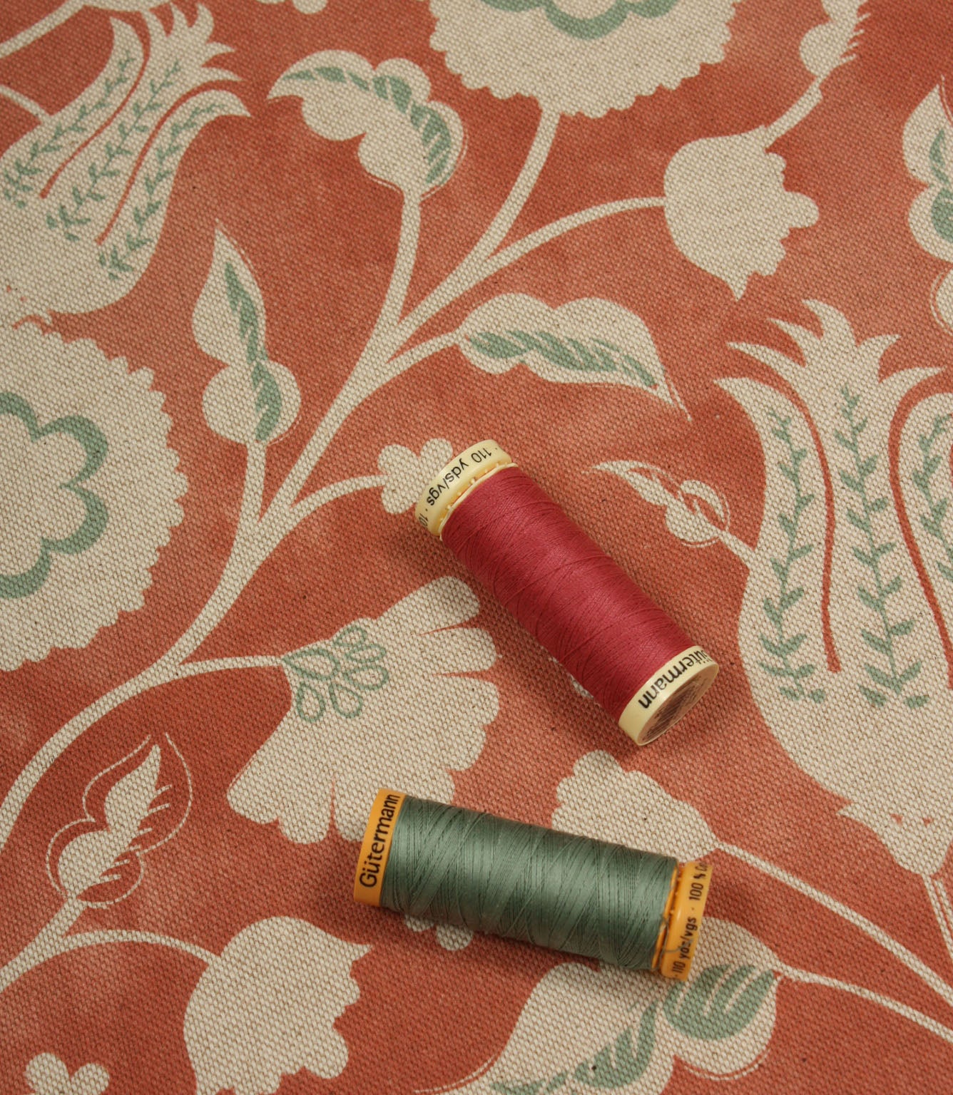 Folk Meadow Fabric / Coral / Eau de Nil