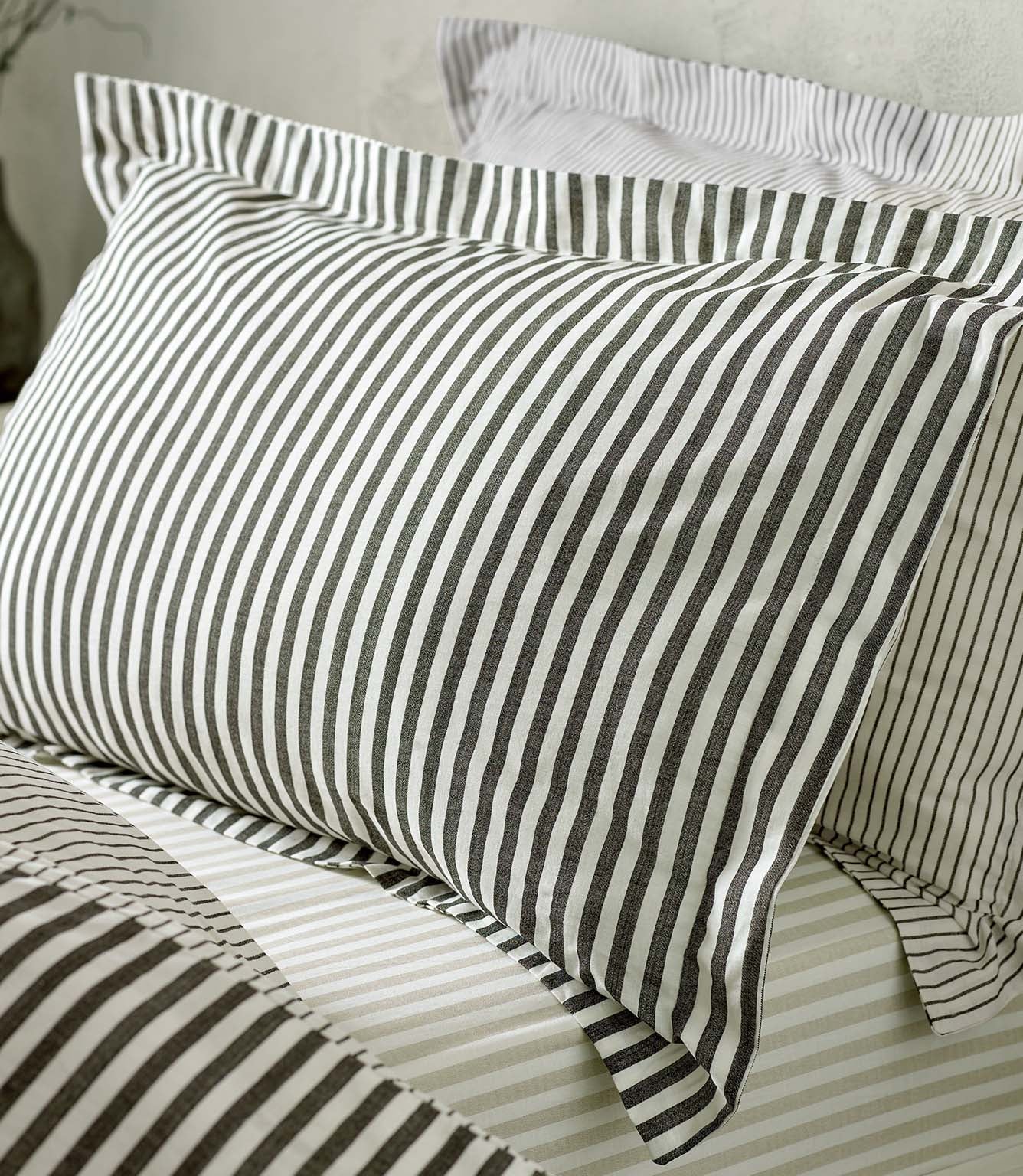 Hebden Stripe Black 100% Cotton Duvet Cover Set