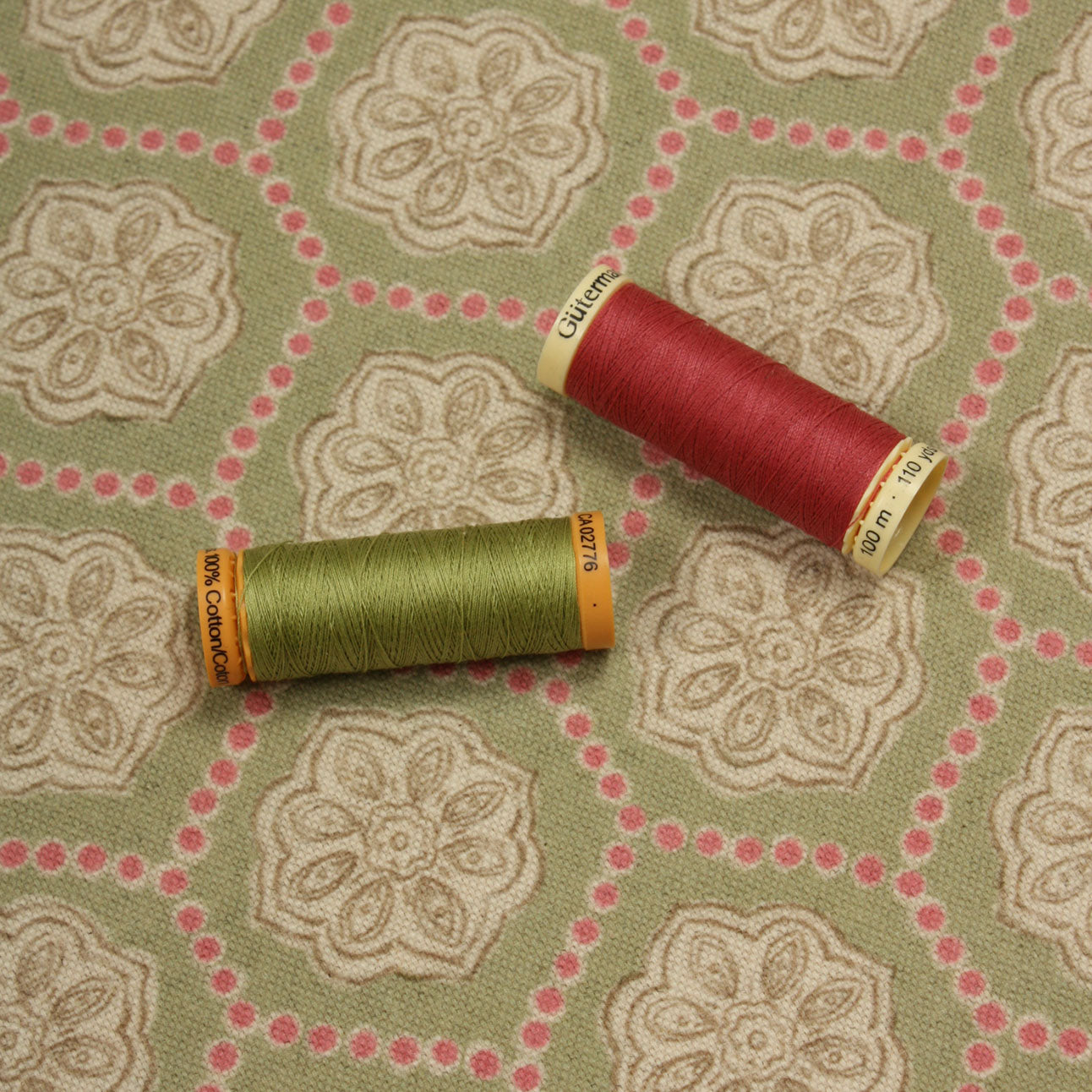 Heirloom Trellis Fabric / Sage