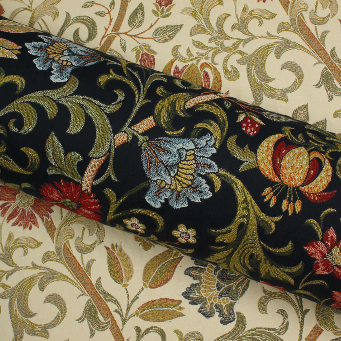 Hensleigh Fabric / Berry / Indigo