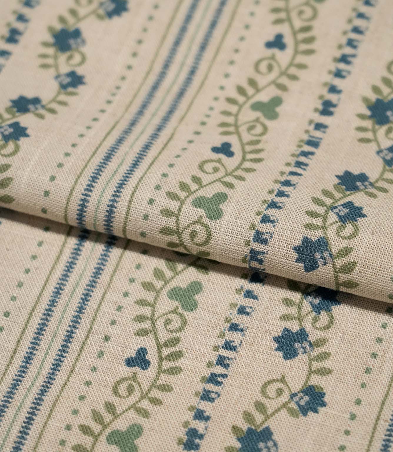Ivy Tallis Fabric / Highland Green / Indigo