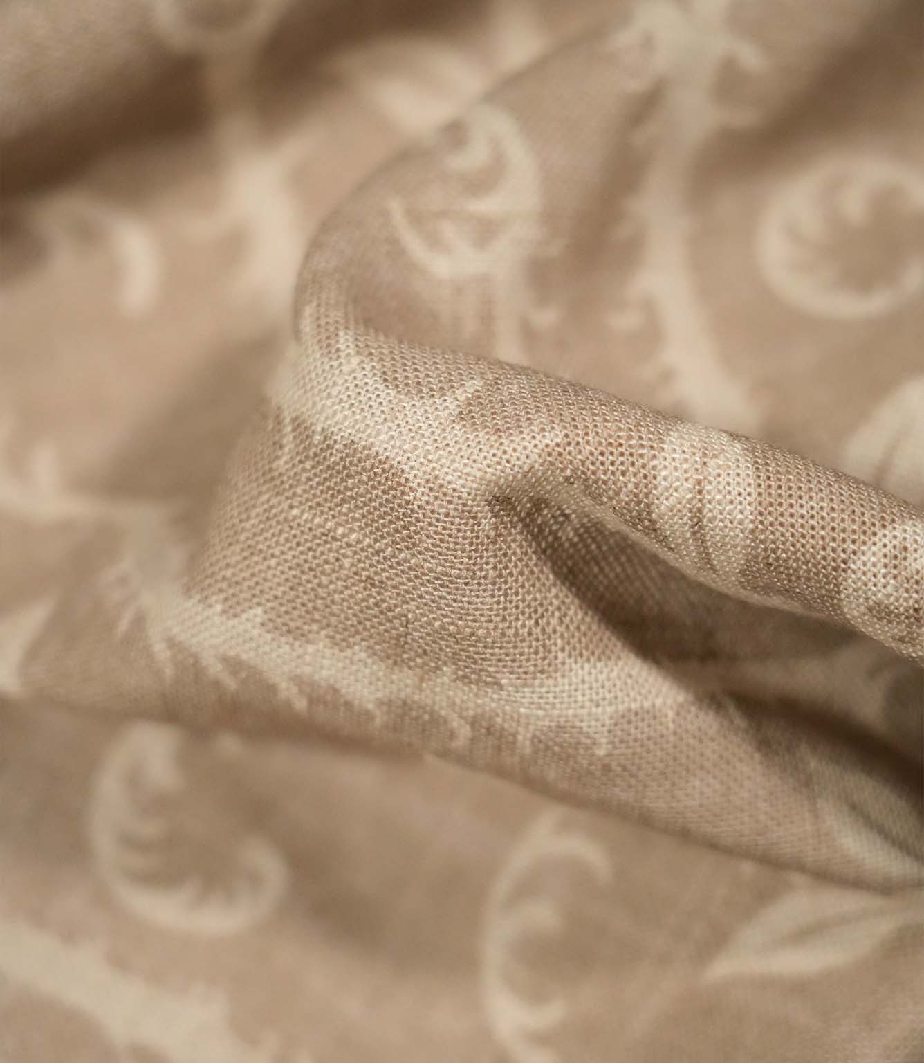 Little Bracken Fabric / Beige Linen