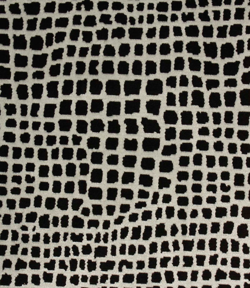 Manarola FR Fabric / Silver / Black | Just Fabrics