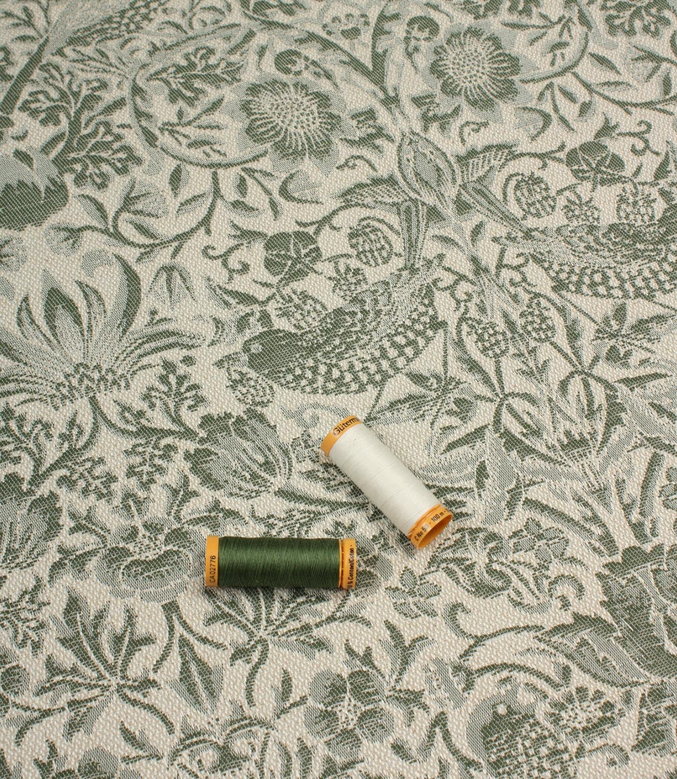 Strawberry Thief Wide Fabric / Sage