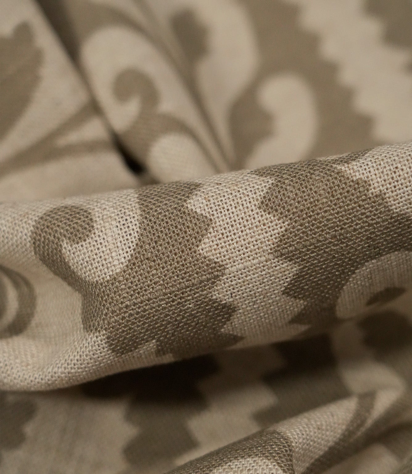 Walled Garden Fabric / Taupe Linen