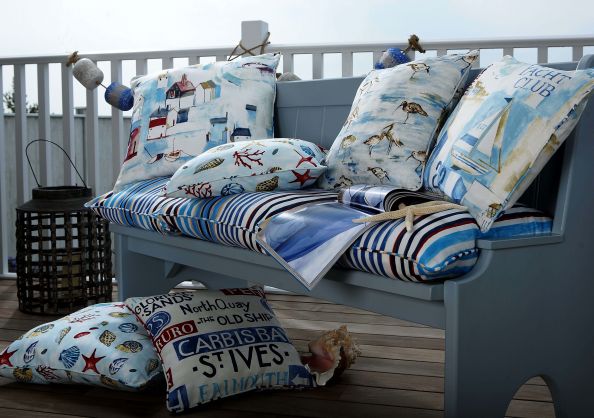 How to use nautical fabric for coastal chic style
