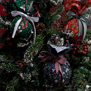 Christmas Tree Decorations Christmas Tree Decorations