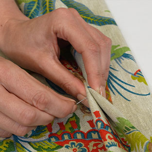 Learn to Make a Double Pinch Pleat Curtain Heading with Louise