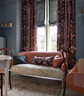 4. Be Dramatic with Ikat Curtains or Blinds 4. Be Dramatic with Ikat Curtains or Blinds