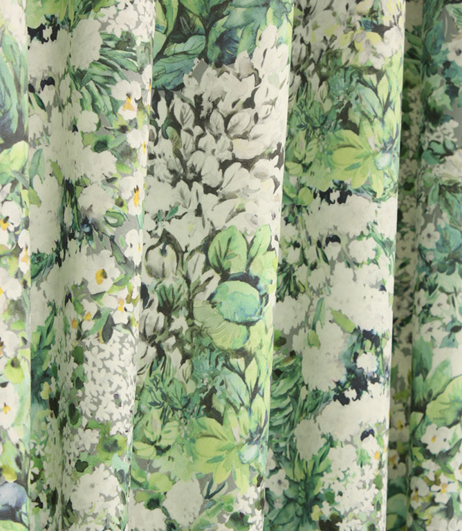 Wildflower Velvet Fabric / Green